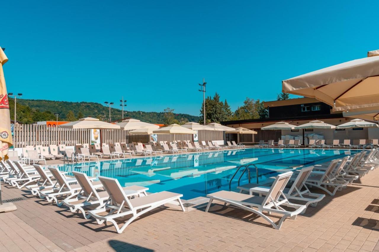 Garden Hotel 4*